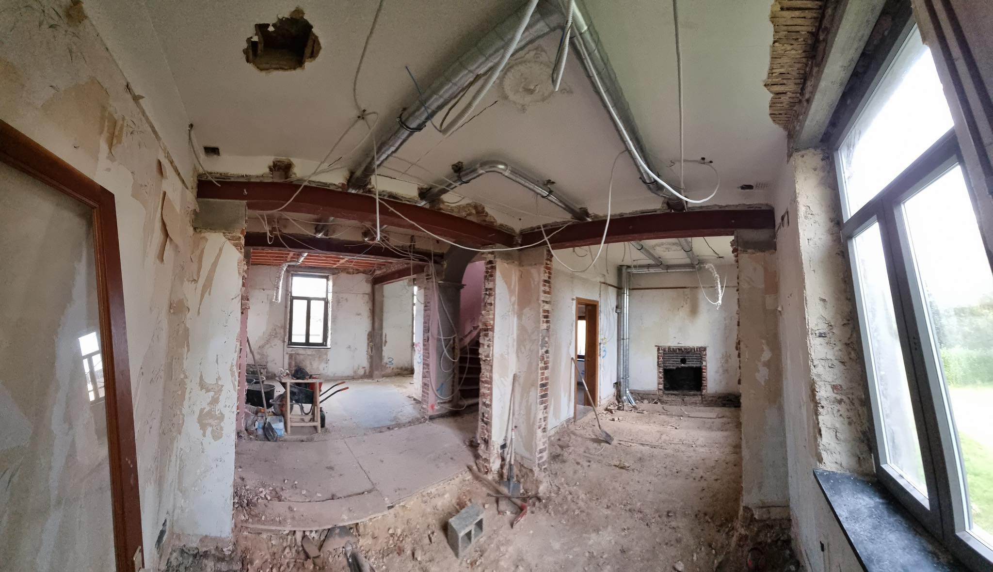 366331115_1015952693085550_518649320854975393_n